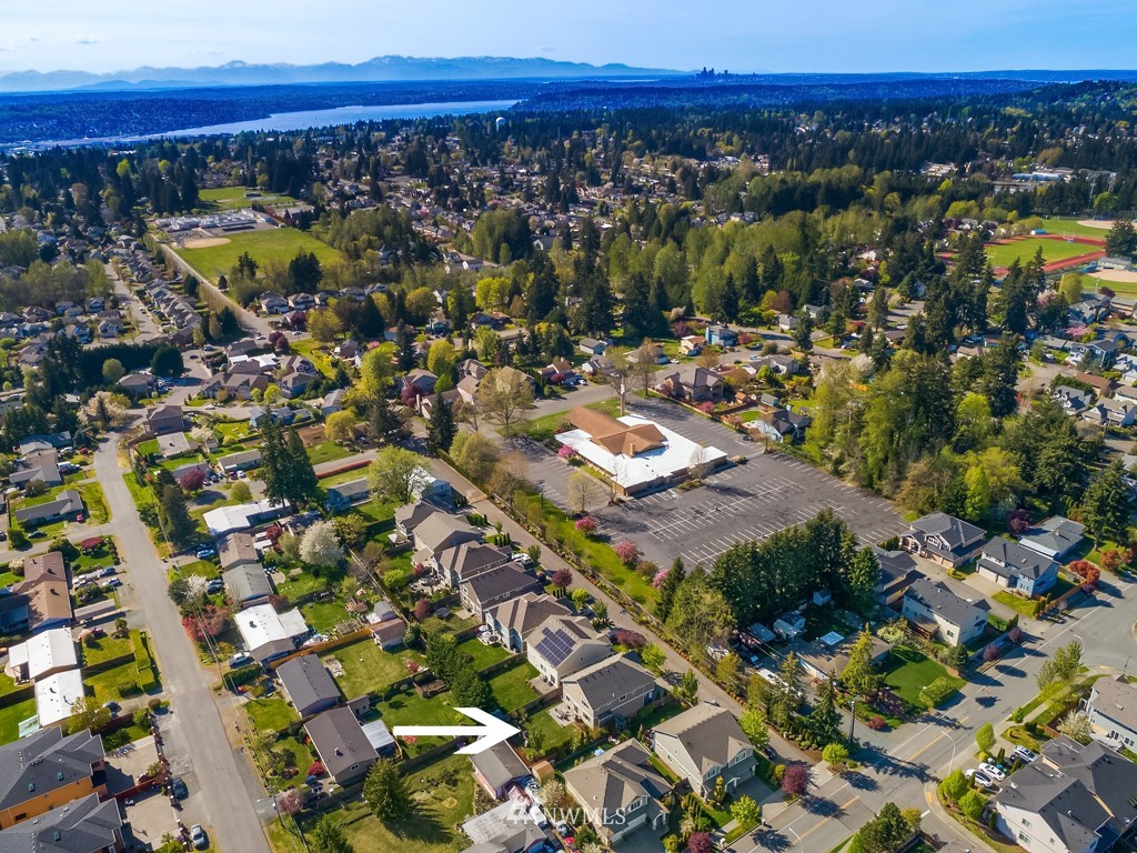 5023 Northeast 8th Street Renton, WA 98059 - Photo 36 of 40