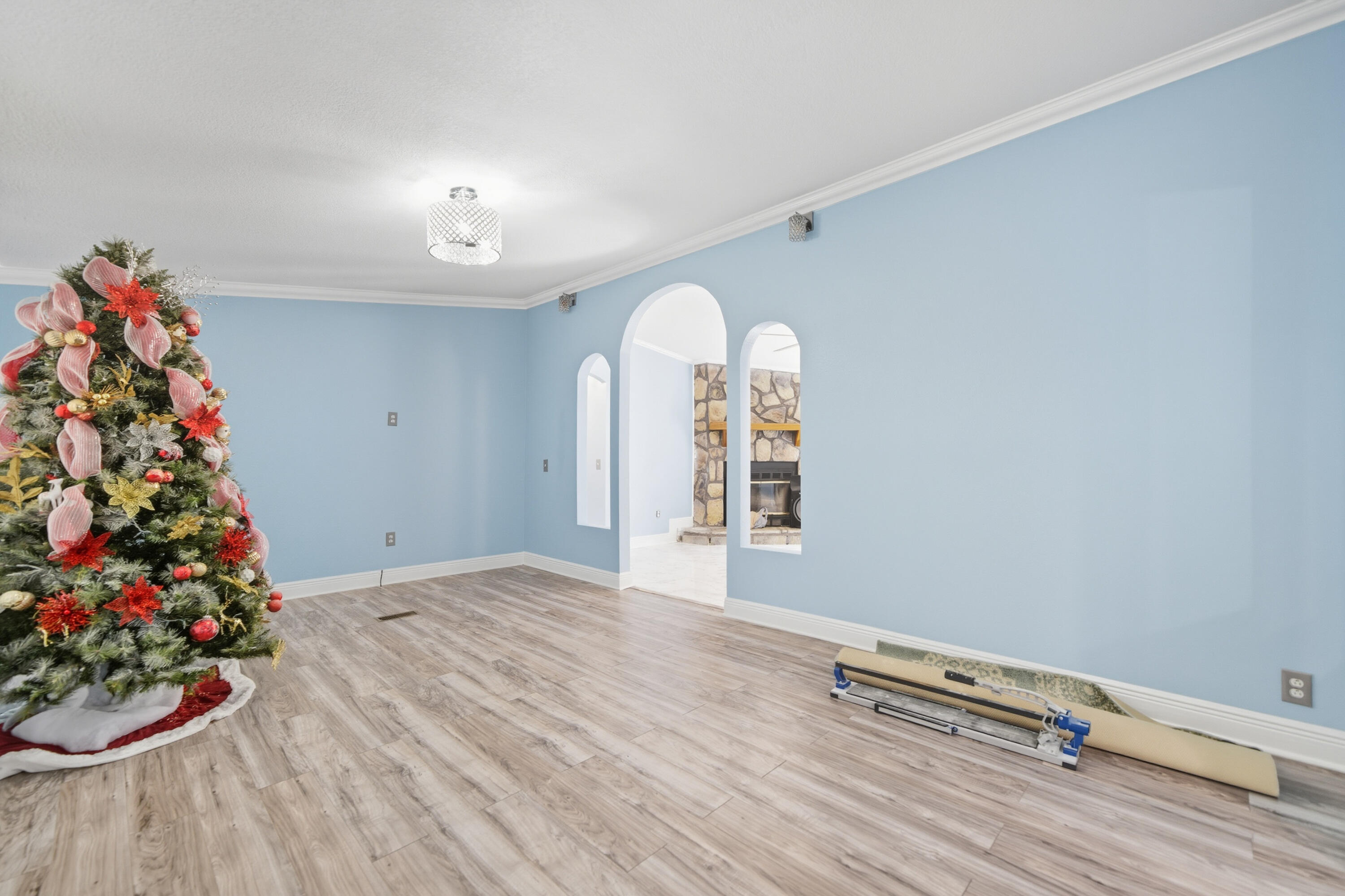 714 East Picasso Road DeFuniak Springs, FL 32433 - Photo 6 of 25 wooden floor in a room