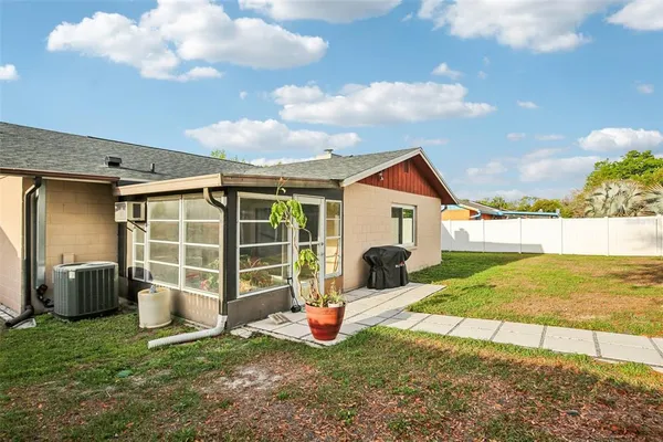 $395,000 | 3613 Coppertree Circle, Brandon, FL 33511