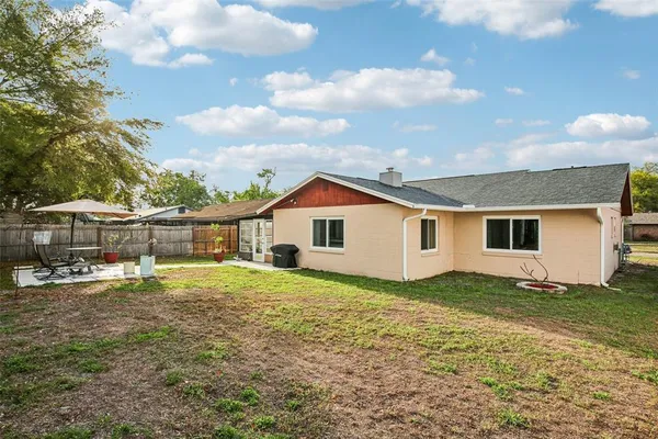 $395,000 | 3613 Coppertree Circle, Brandon, FL 33511