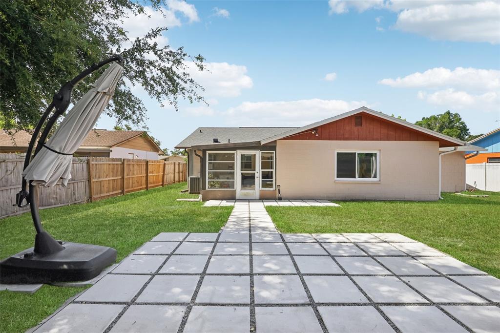 3613 Coppertree Circle Brandon, FL 33511 - Photo 38 of 51 a view of a backyard of the house