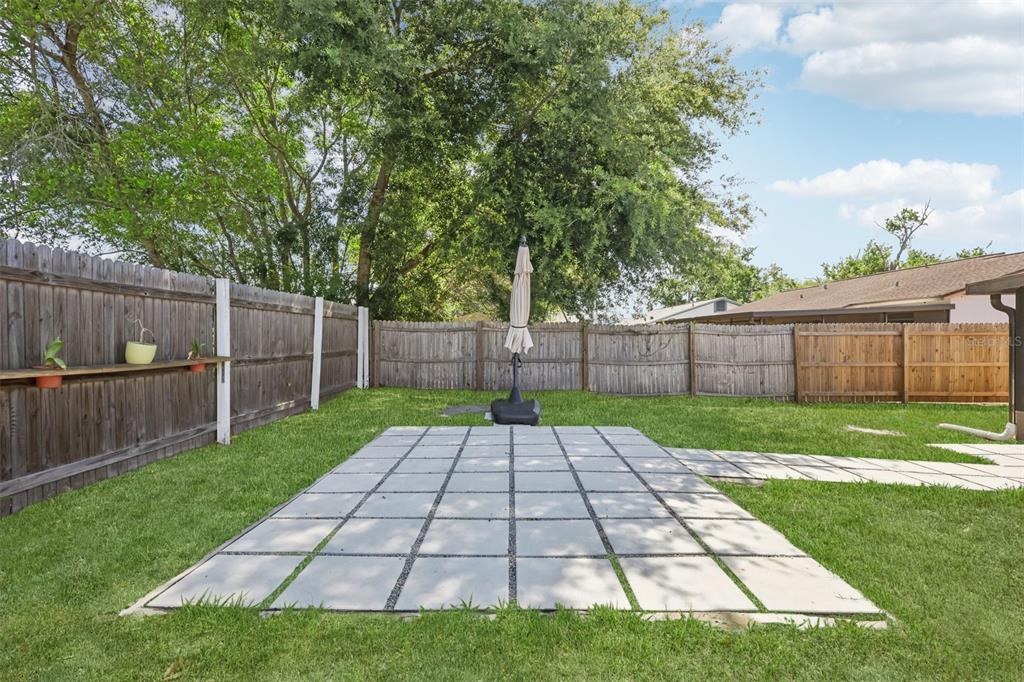3613 Coppertree Circle Brandon, FL 33511 - Photo 40 of 51 a view of a backyard with a garden