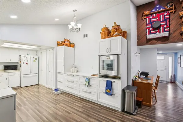 $395,000 | 3613 Coppertree Circle, Brandon, FL 33511