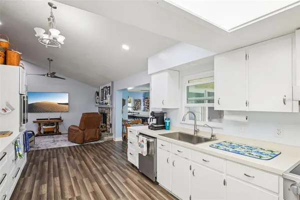 $395,000 | 3613 Coppertree Circle, Brandon, FL 33511