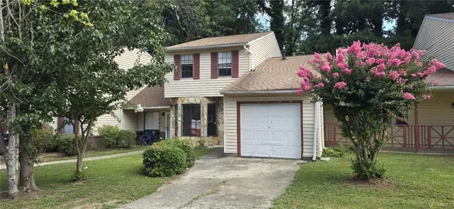 $110,000 | 1008 Pine Tree Trail, Atlanta, GA 30349