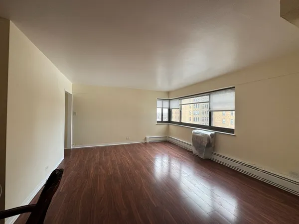$1,350 | 7337 South South Shore Drive, Unit 704, Chicago, IL 60649