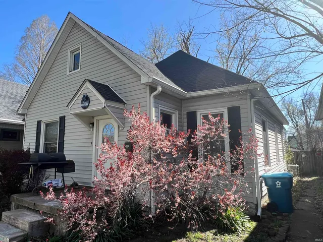 $143,000 | 1010 South 8th Street, Terre Haute, IN 47807