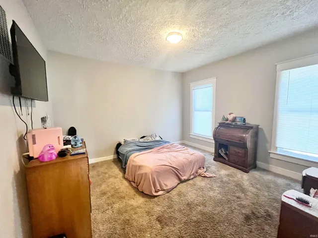 $143,000 | 1010 South 8th Street, Terre Haute, IN 47807