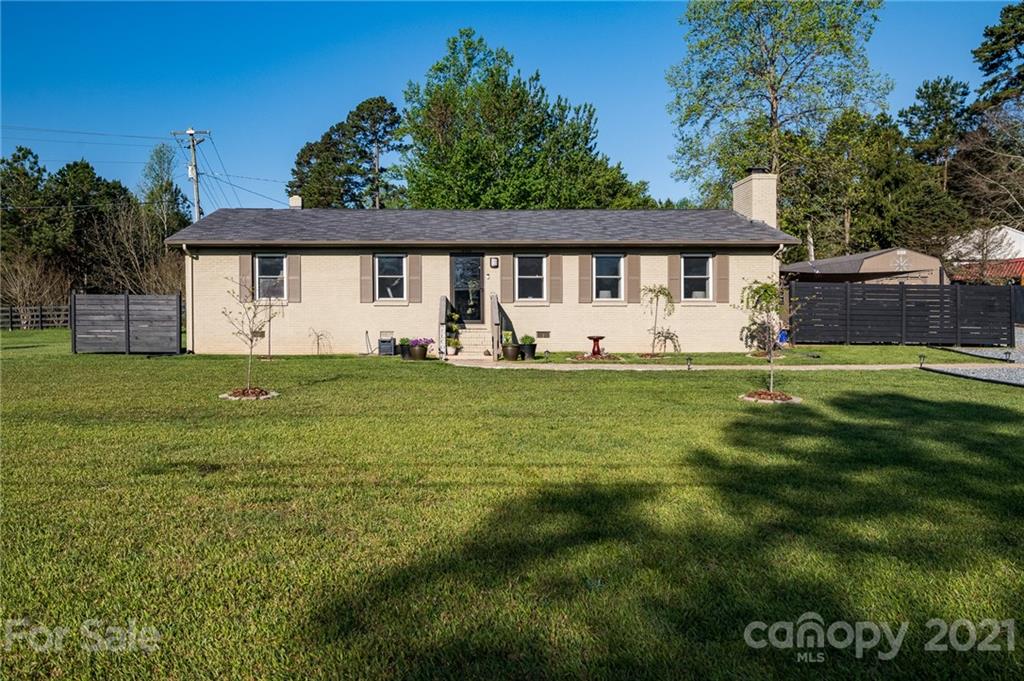 19409 Shearer Road Davidson, NC 28036 - Photo 2 of 38 Gallery Image 2