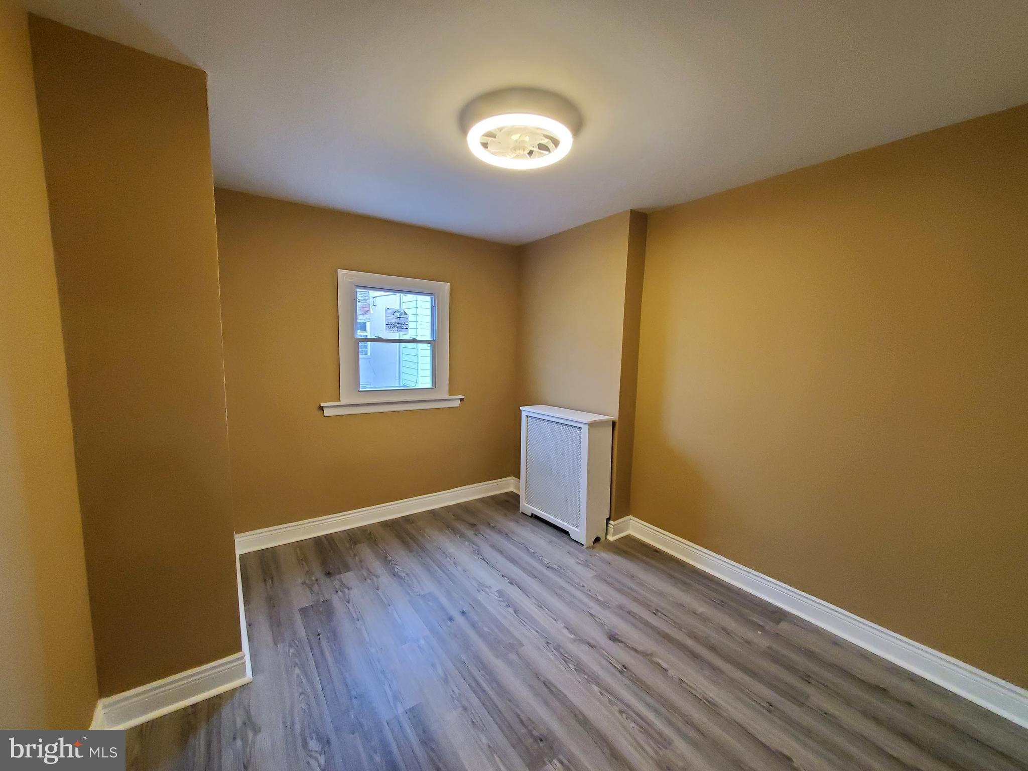 959 Carver Street Philadelphia, PA 19124 - Photo 25 of 43 Rear bedroom pic#1