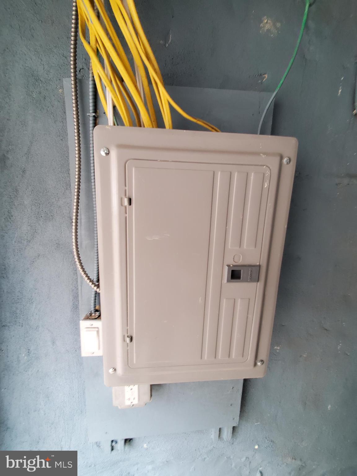 959 Carver Street Philadelphia, PA 19124 - Photo 38 of 43 Main electrical service box pic#1