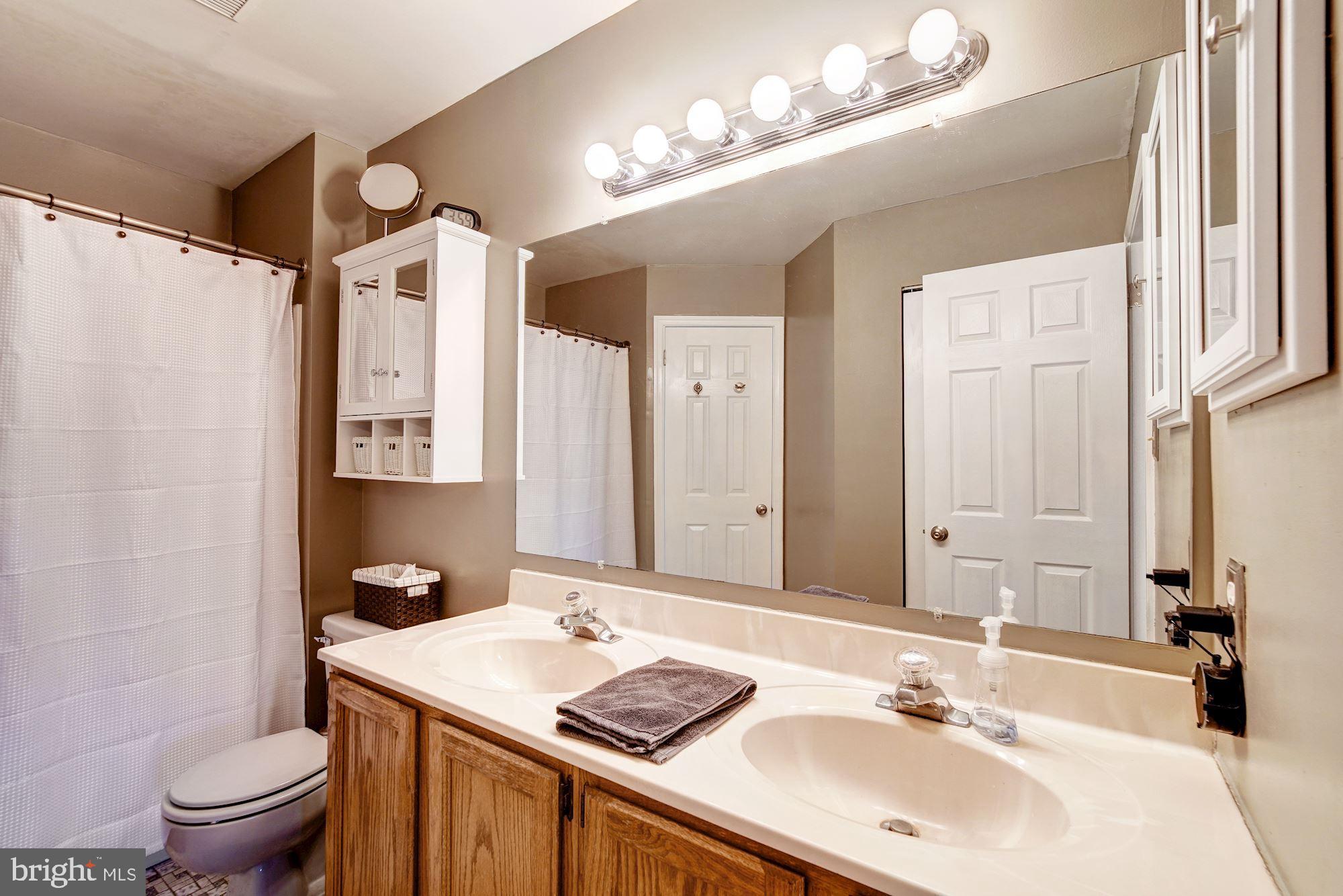 353 Scola Road Brookhaven, PA 19015 - Photo 20 of 26 Full Bathroom 2nd Floor