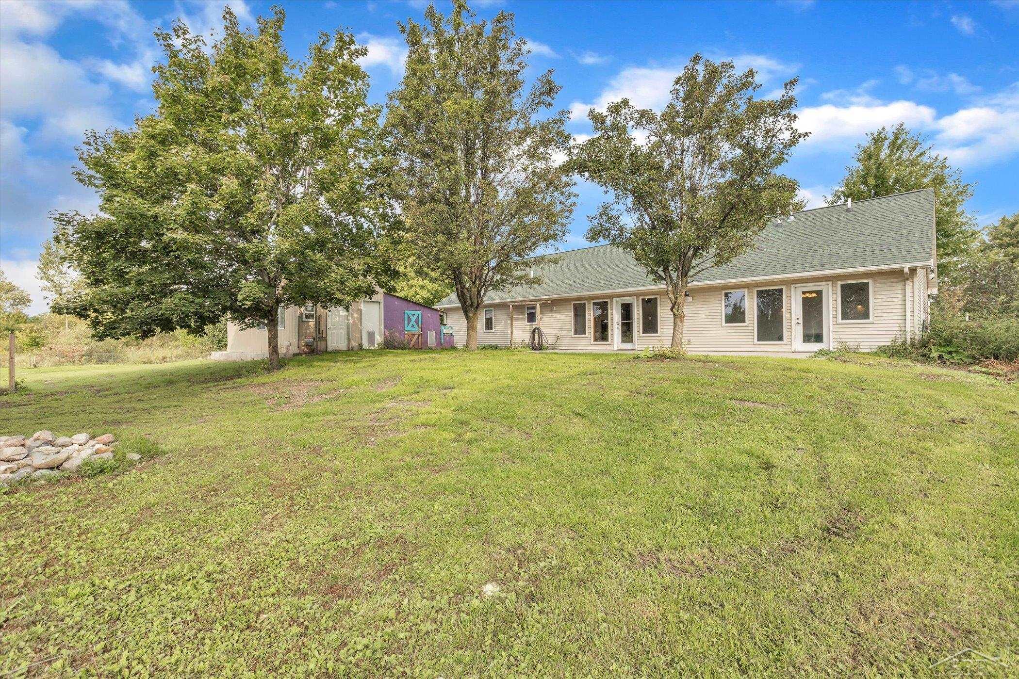 1851 West Midland Road Auburn, MI 48611 - Photo 33 of 49 50090198-32.JPG