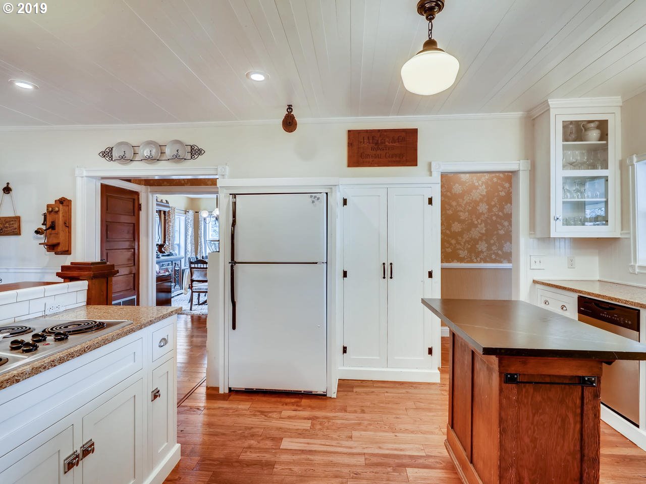 5695 Liberty Road Dallas, OR 97338 - Photo 11 of 31