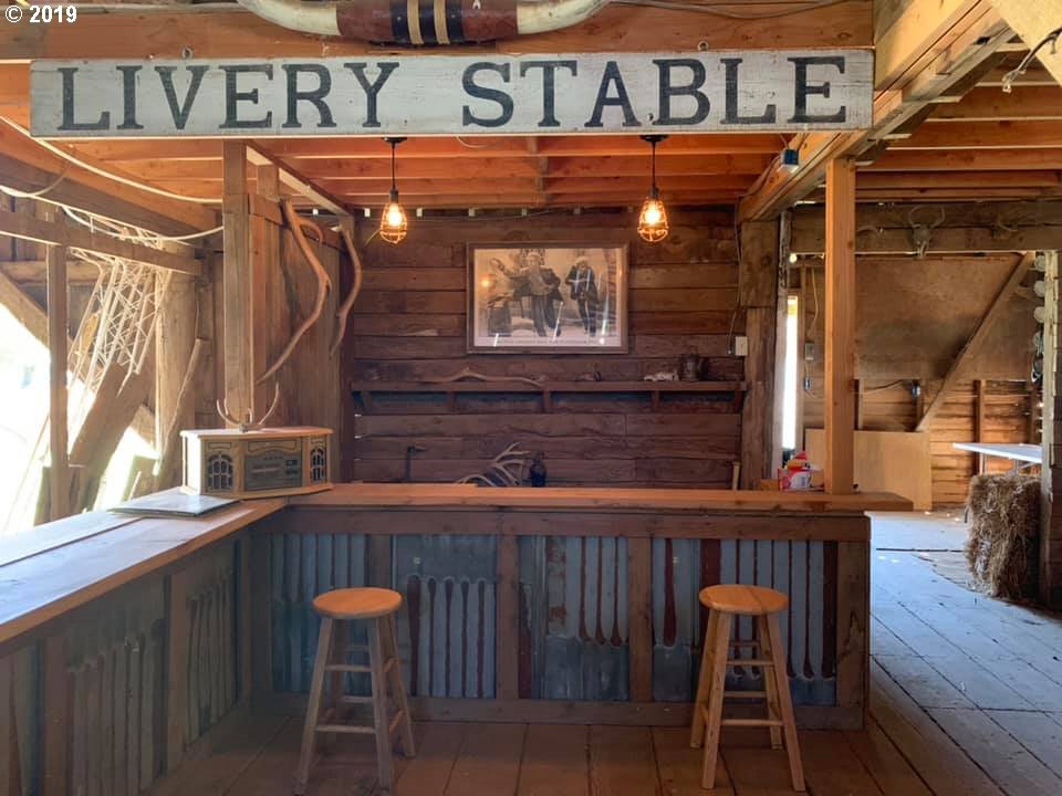 5695 Liberty Road Dallas, OR 97338 - Photo 29 of 31