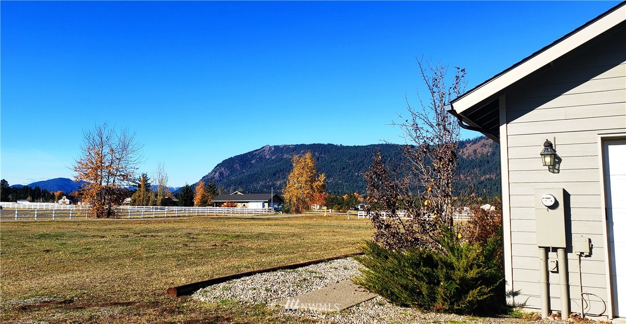 270 Richards Road Cle Elum, WA 98922 - Photo 2 of 16 Gallery Image 2