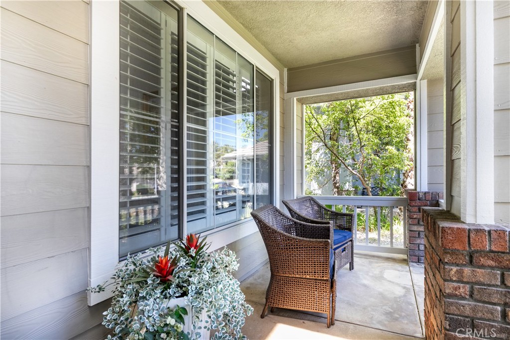 14266 Sequoia Road Canyon Country, CA 91387 - Photo 7 of 31 Gallery Image 7