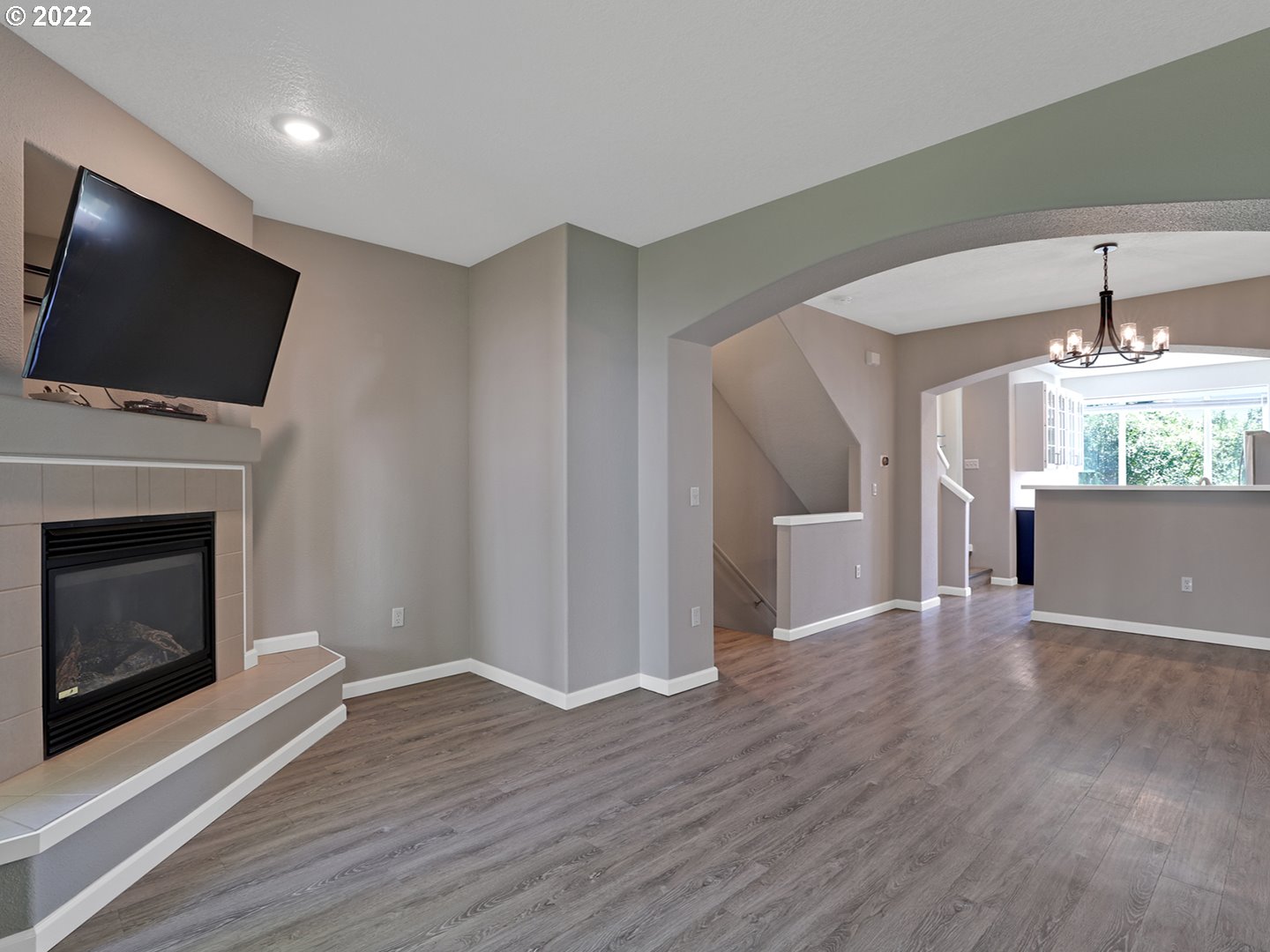 14665 Southwest Beard Road, Unit 102 Beaverton, OR 97007 - Photo 4 of 15 Gallery Image 4