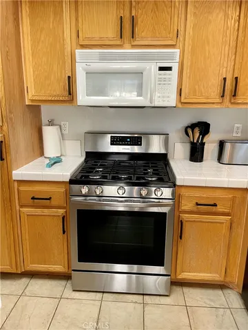 $3,100 | 31590 Silex Court, Winchester, CA 92596