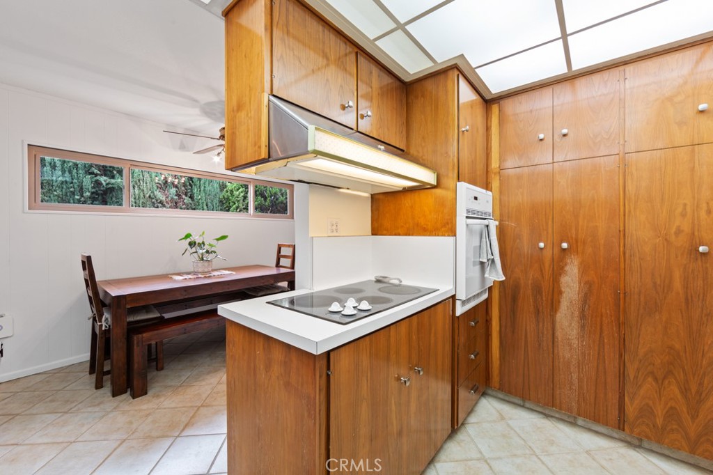 4425 Walnut Avenue Long Beach, CA 90807 - Photo 22 of 50 a view of table and chair in the room