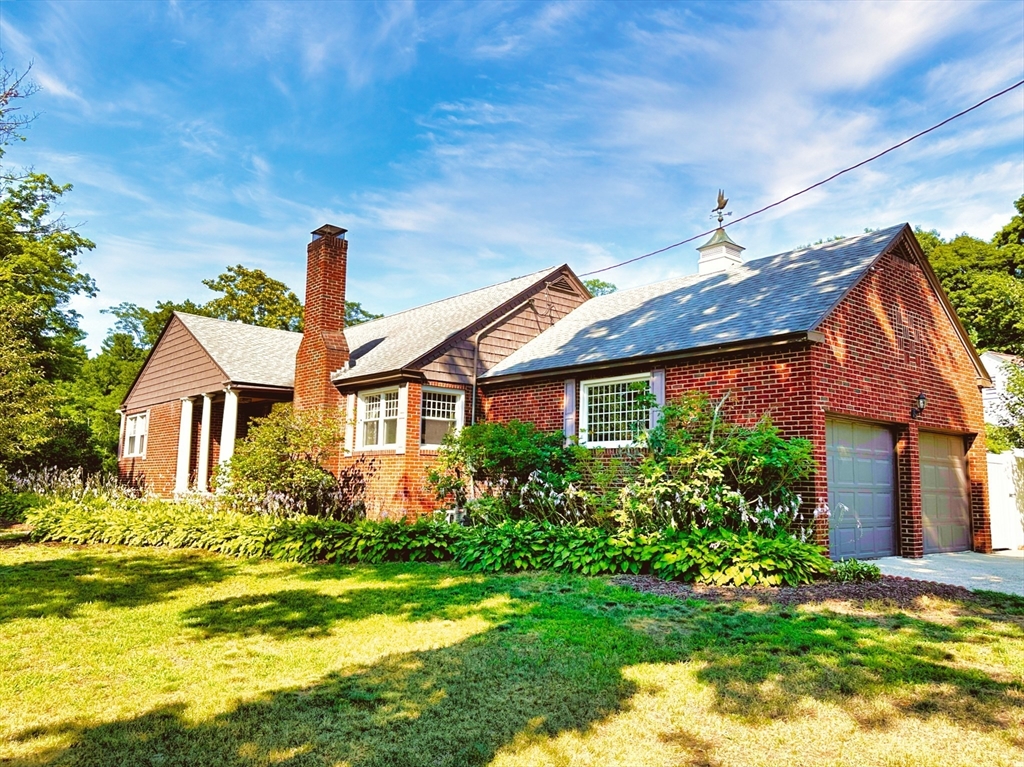 24 Locust Road Methuen, MA 01844 - Photo 1 of 36