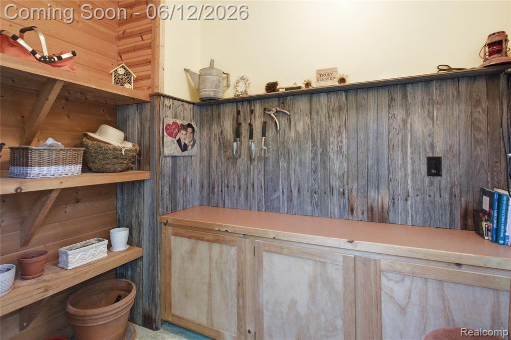 830 Hemingway Road Lake Orion, MI 48362 - Photo 50 of 70