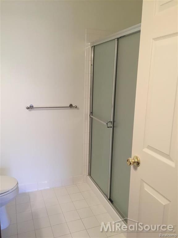 1719 Deepwood Circle Rochester, MI 48307 - Photo 13 of 20 14.jpg