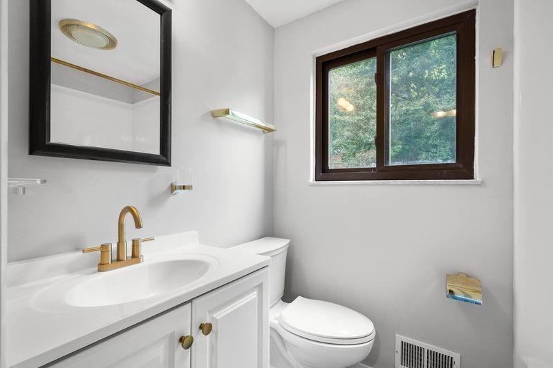 214 Wedgewood Road Pittsburgh, PA 15227 - Photo 17 of 25