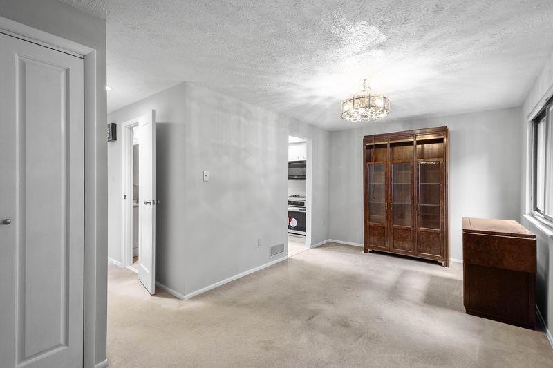 214 Wedgewood Road Pittsburgh, PA 15227 - Photo 5 of 25