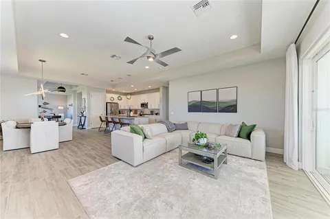 $994,900 | 925 Crosswind Avenue, Sarasota, FL 34240