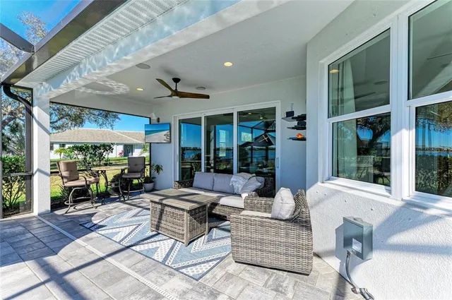 $994,900 | 925 Crosswind Avenue, Sarasota, FL 34240