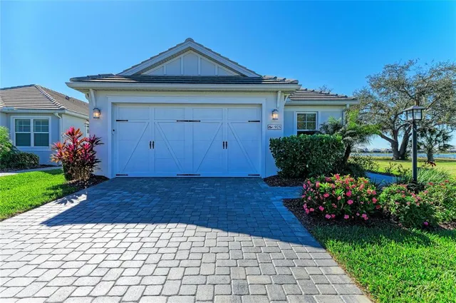 $994,900 | 925 Crosswind Avenue, Sarasota, FL 34240