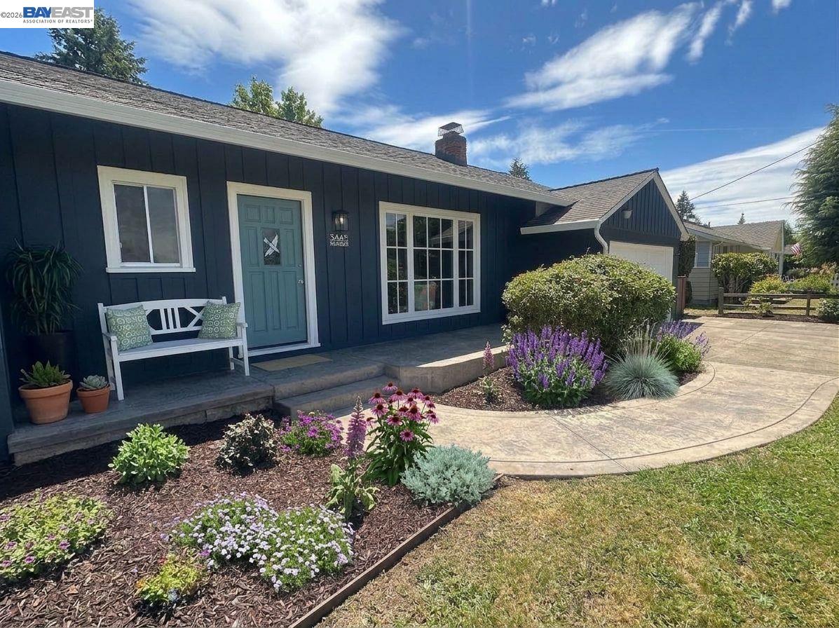 3445 Badding Road Castro Valley, CA 94546 - Photo 4 of 41