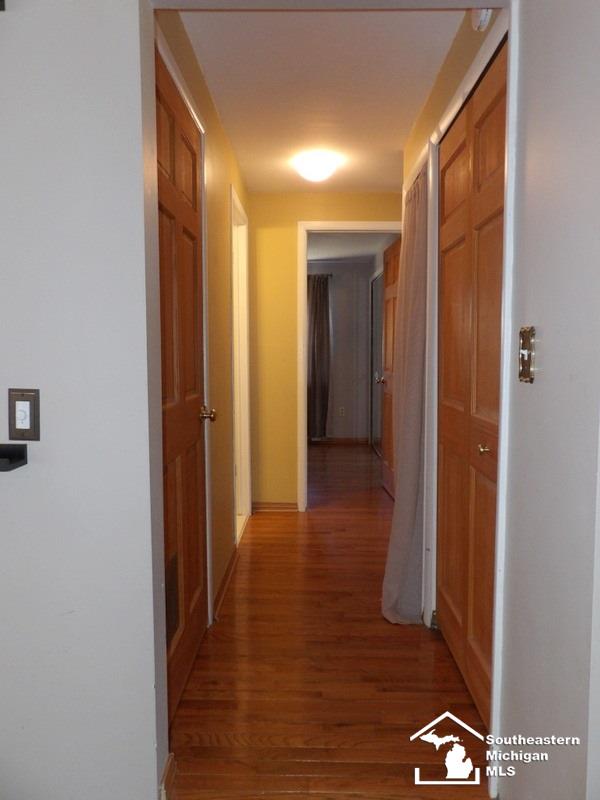22128 Derby Road Woodhaven, MI 48183 - Photo 24 of 41