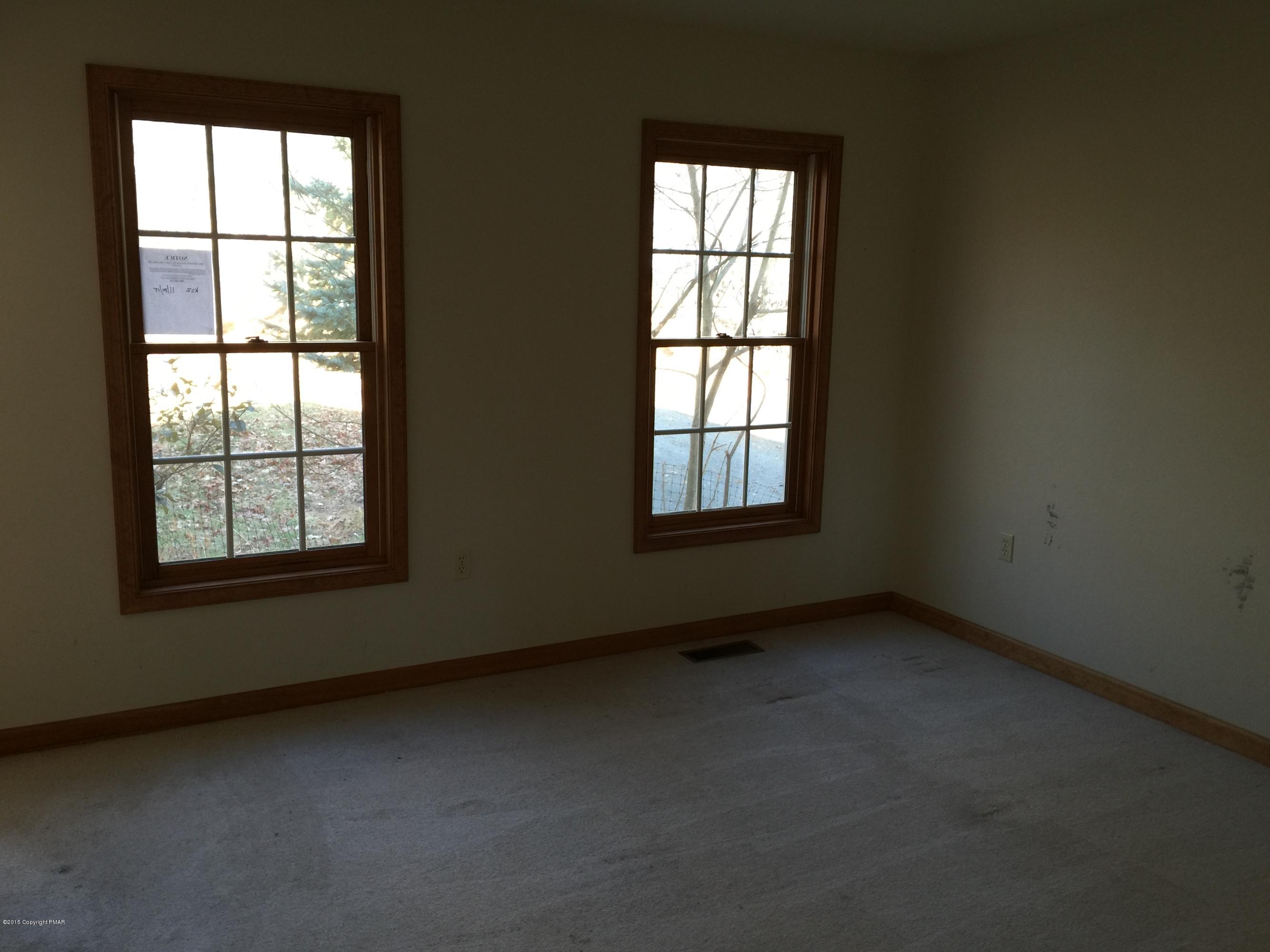 183 Pipher Road Bushkill, PA 18324 - Photo 5 of 9 IMG_1044