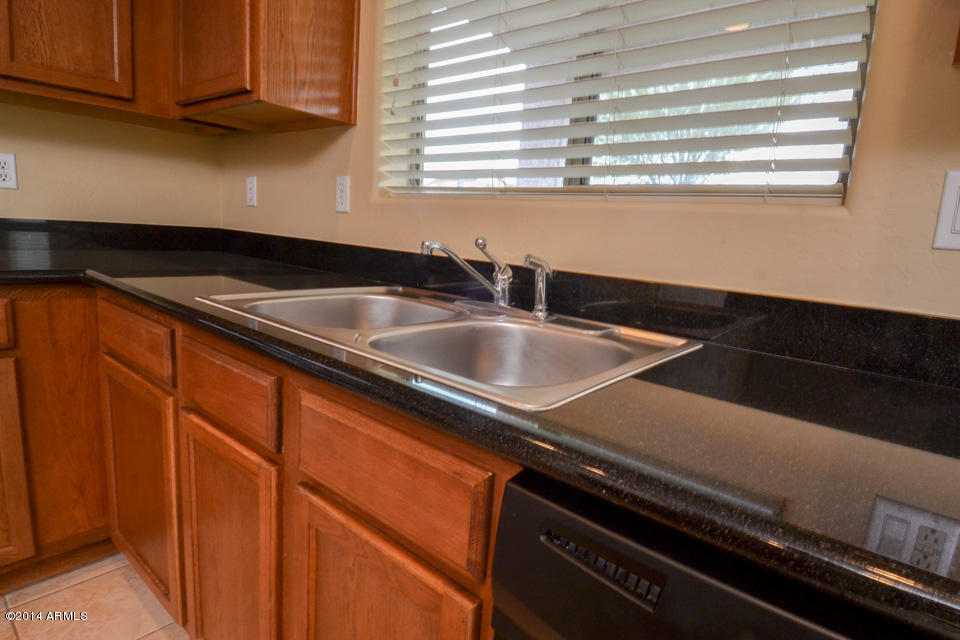 9405 West Riverside Avenue Tolleson, AZ 85353 - Photo 9 of 37 9