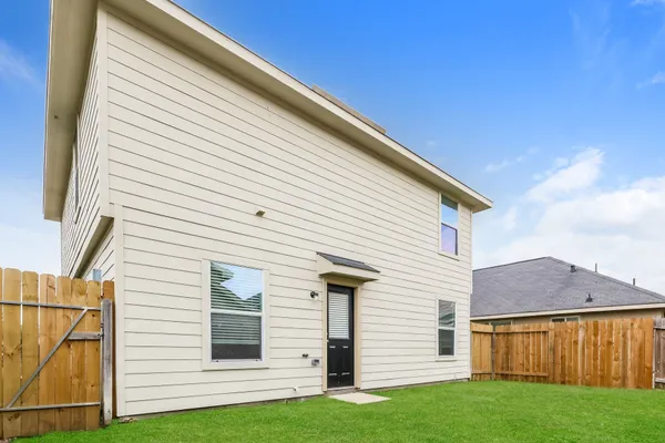 $1,915 | 2447 Gibbs Bend Court, Houston, TX 77073