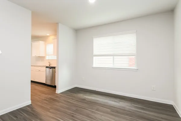 $1,915 | 2447 Gibbs Bend Court, Houston, TX 77073