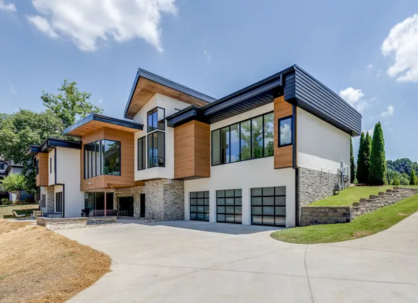 $15,000 | 1425 Wilson Pike, Brentwood, TN 37027