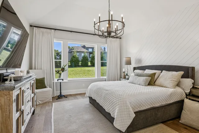 a view of entryway with a front door