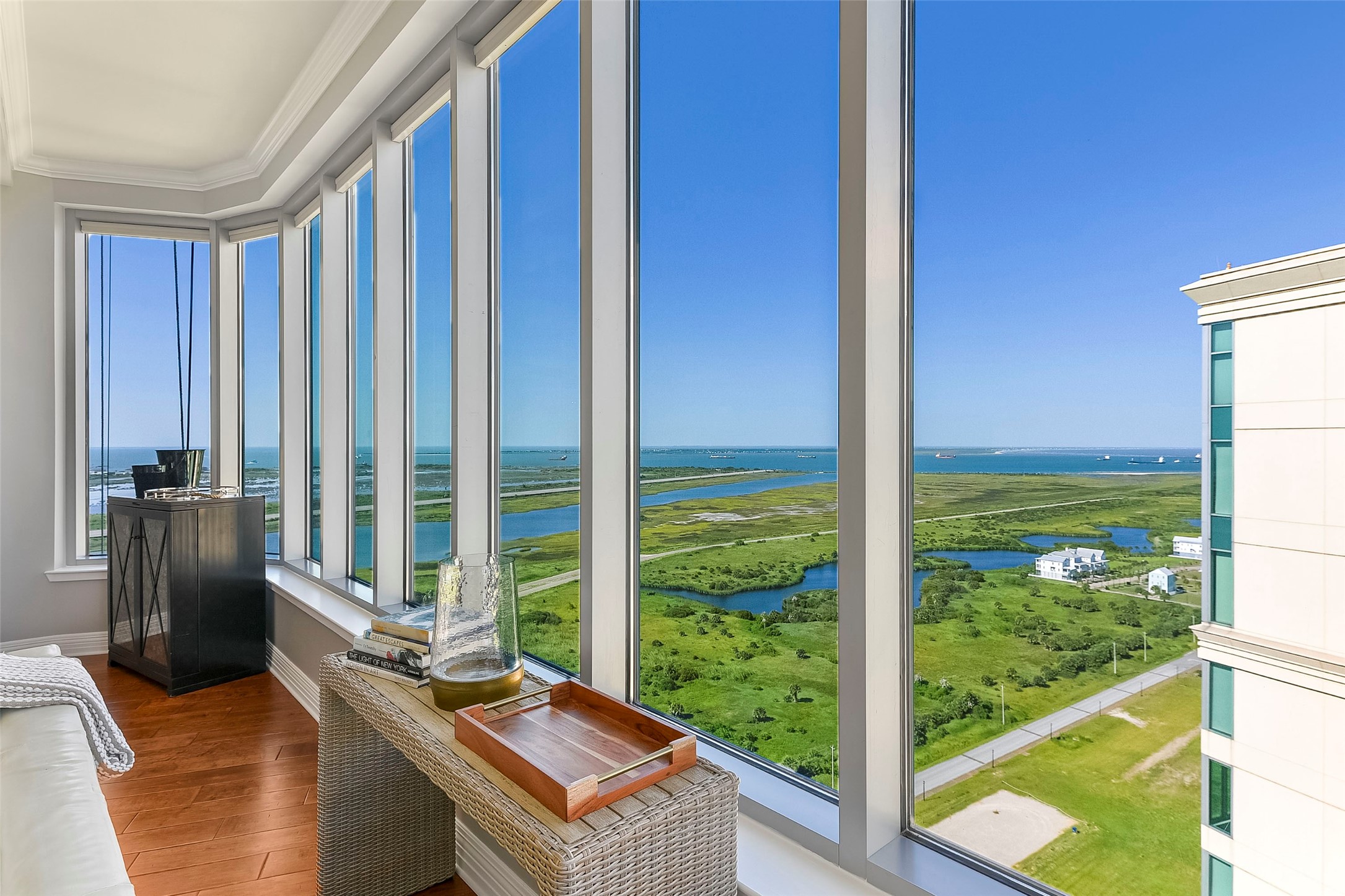 801 East Beach Drive, Unit TW2704 Galveston, TX 77550 - Photo 15 of 48