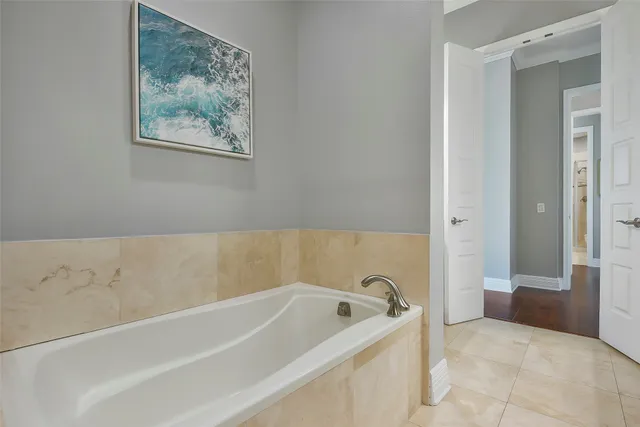 $8,500 | 801 East Beach Drive, Unit TW2704, Galveston, TX 77550