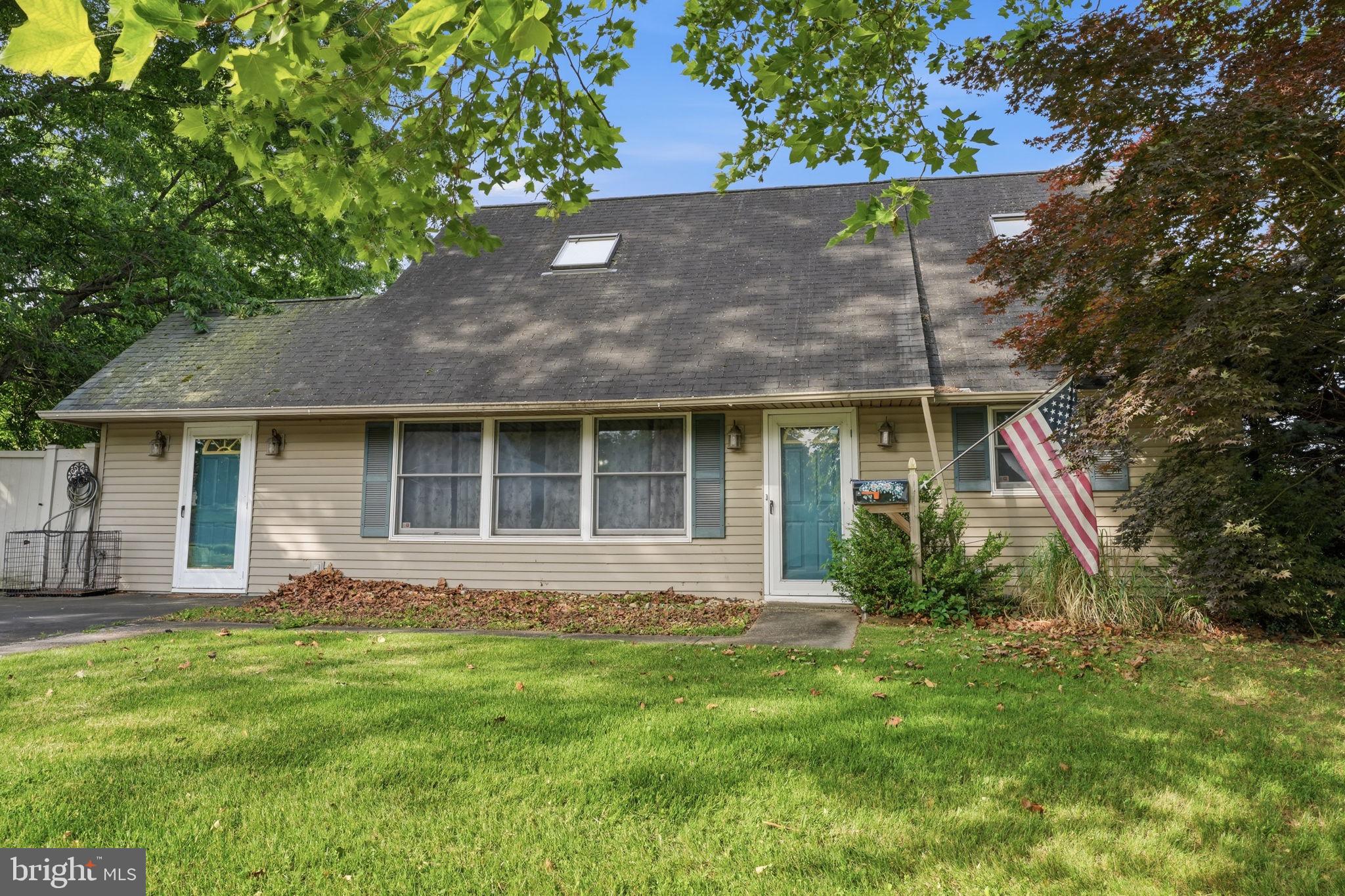 2 Quay Road Levittown, PA 19057 - Photo 1 of 32