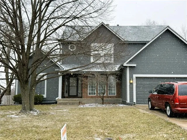 $485,000 | 5002 Woodsonia Drive, Shawnee, KS 66226