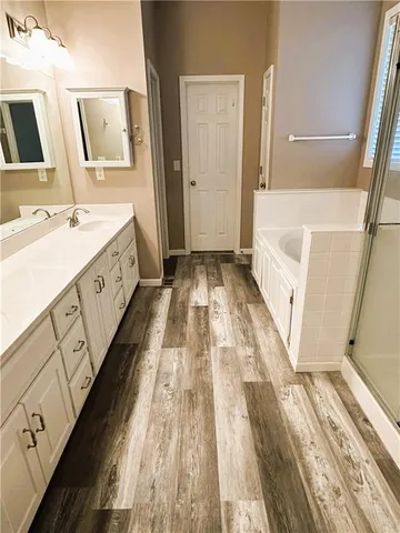 $485,000 | 5002 Woodsonia Drive, Shawnee, KS 66226