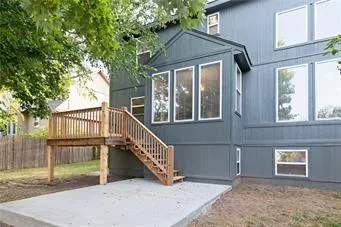 $485,000 | 5002 Woodsonia Drive, Shawnee, KS 66226