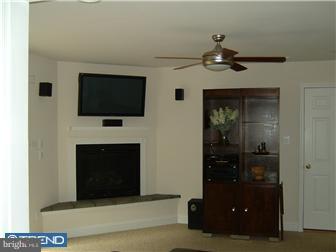 24 Palomar Road Sewell, NJ 08080 - Photo 4 of 12 Family Room