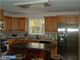 24 Palomar Road Sewell, NJ 08080 - Photo 8 of 12 Kitchen