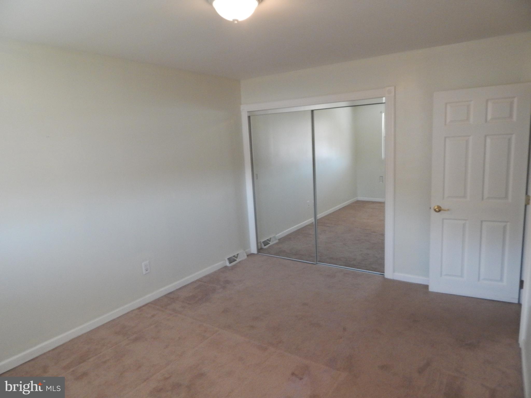 10805 Heflin Road Philadelphia, PA 19154 - Photo 9 of 13 Master Bedroom