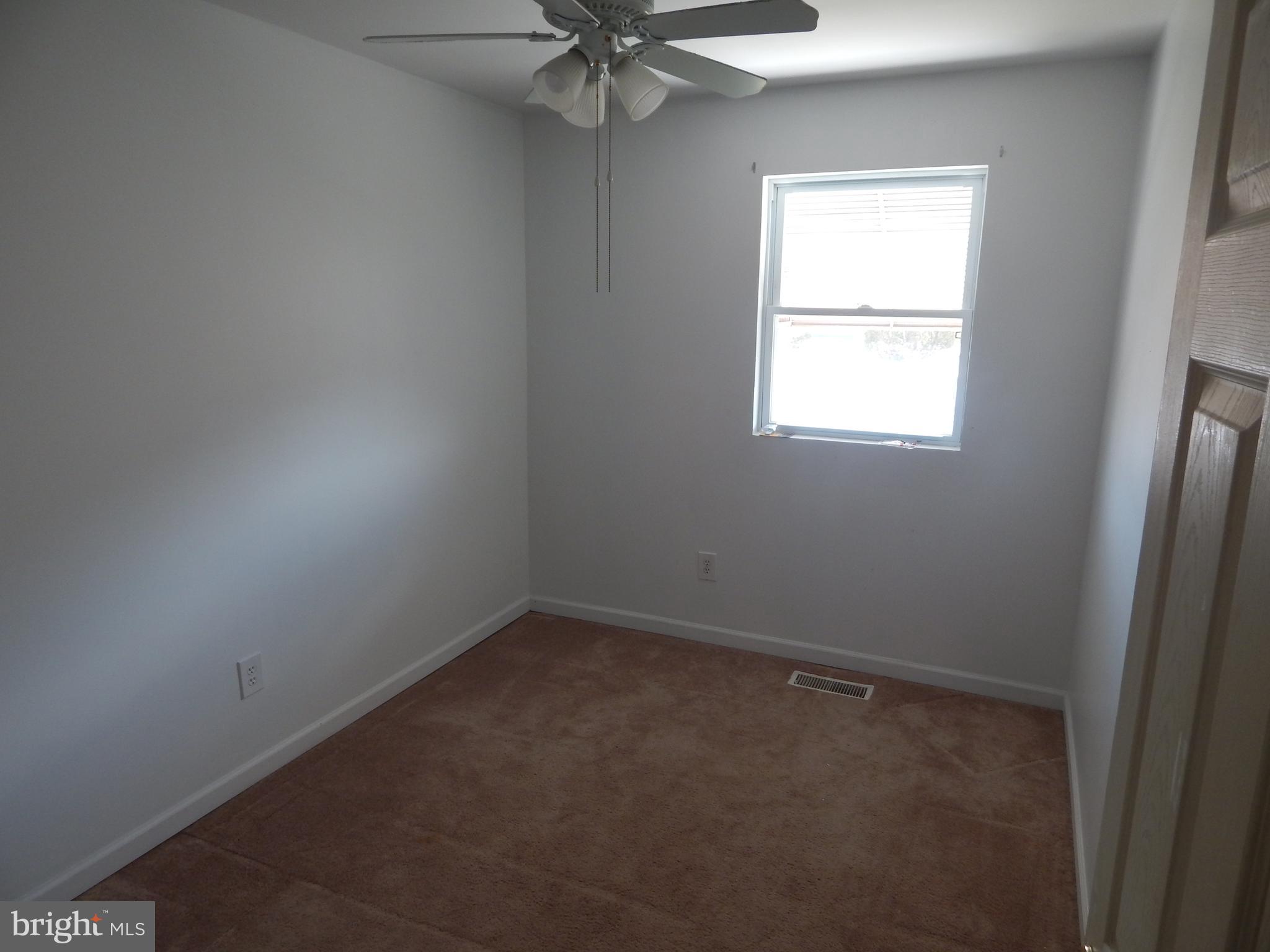 10805 Heflin Road Philadelphia, PA 19154 - Photo 10 of 13 2nd Bedroom